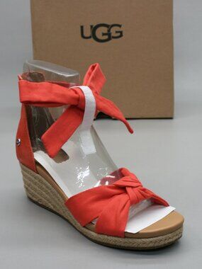 UGG Ladies 6.5 Yarrow Canvas Suede Bow Tie Jute Wedge Heels Back-zipper Sandals